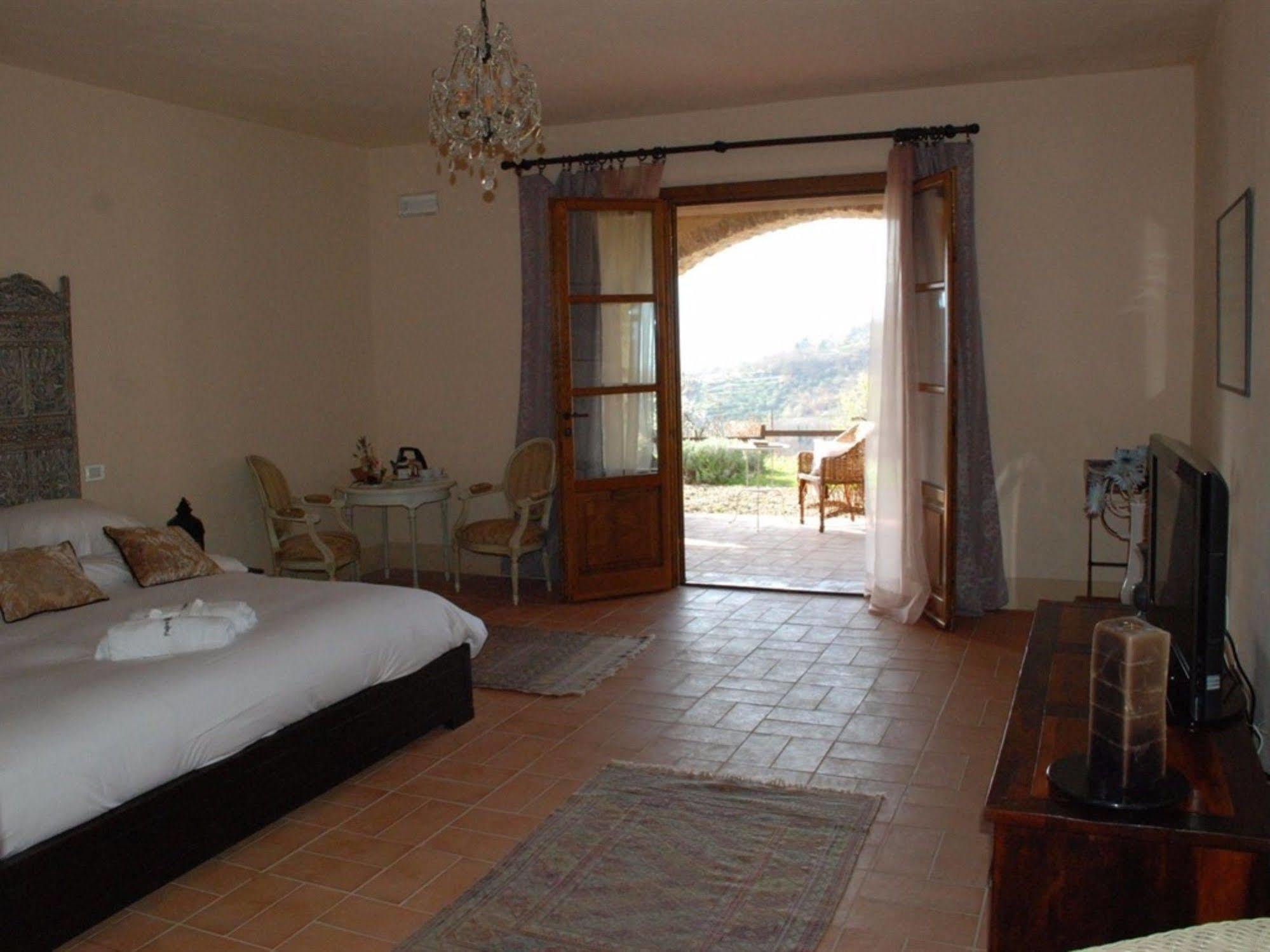 Hotel Podere Conti Filattiera Εξωτερικό φωτογραφία